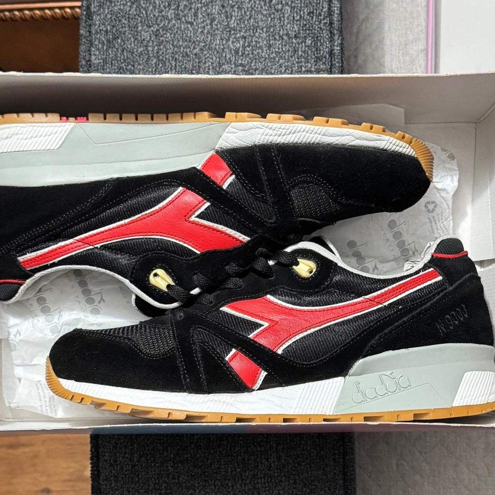 Diadora N9000 “Patta 9” Men's Black and Red Men Size 9.5